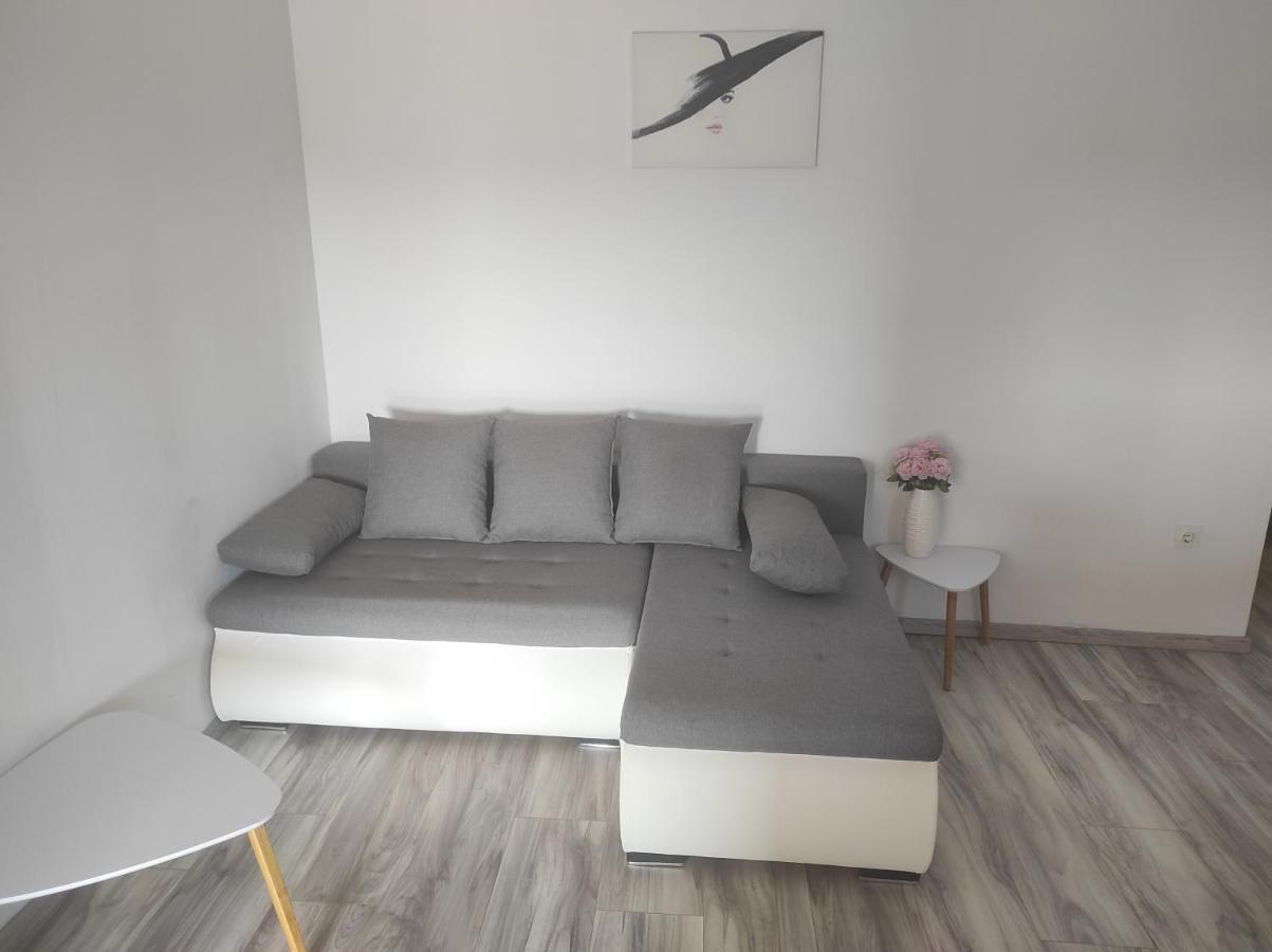 Apartments Lucija Solaris Шибеник Екстер'єр фото