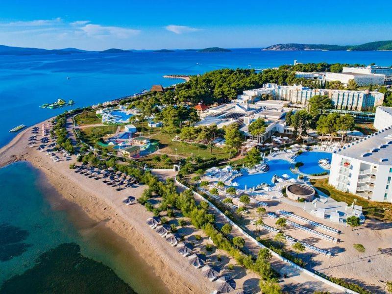 Apartments Lucija Solaris Шибеник Екстер'єр фото